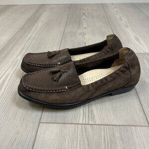 SAS Women's Hope Slip-on Loafer Brown Turf Size 7 M